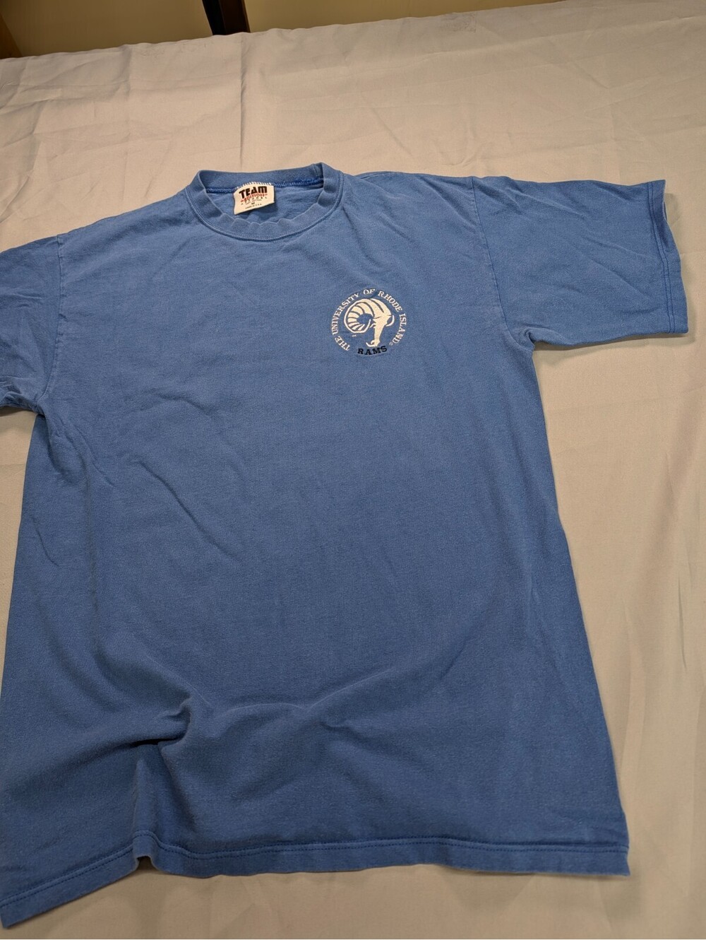 University of Rhode Island Rams T-Shirt Team Edition Medium